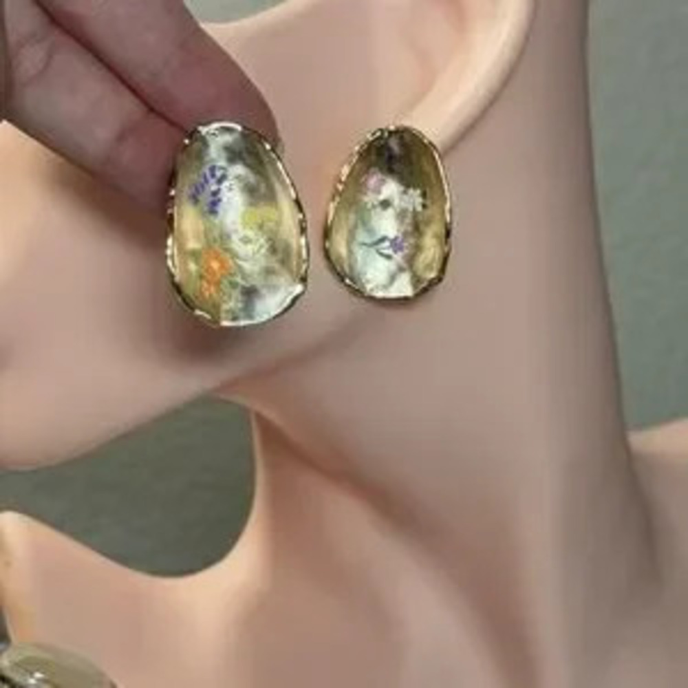 Elegant Gold Tone Floral Print Earrings